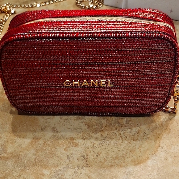 Chanel Cosmetic Bag w/d-rings and Shopping Bag NIB - Picture 2 of 10